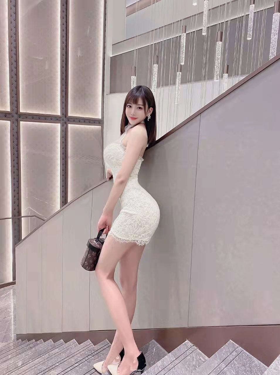 身高167  体重94。胸围36c